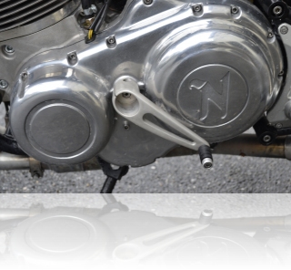 Norton Commando 961 Cafe Racer - Sélecteur